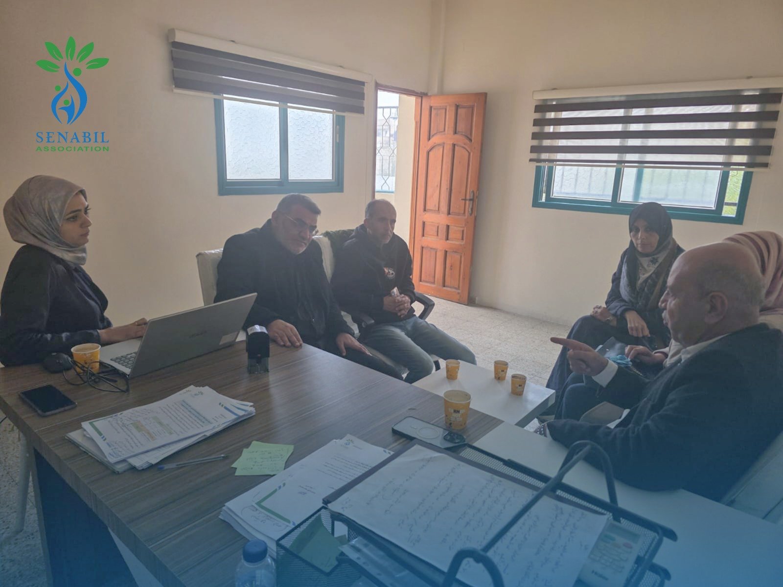 وفد من جامعة فلسطين يزور مؤسسة السنابل لبحث سبل التعاون المشترك