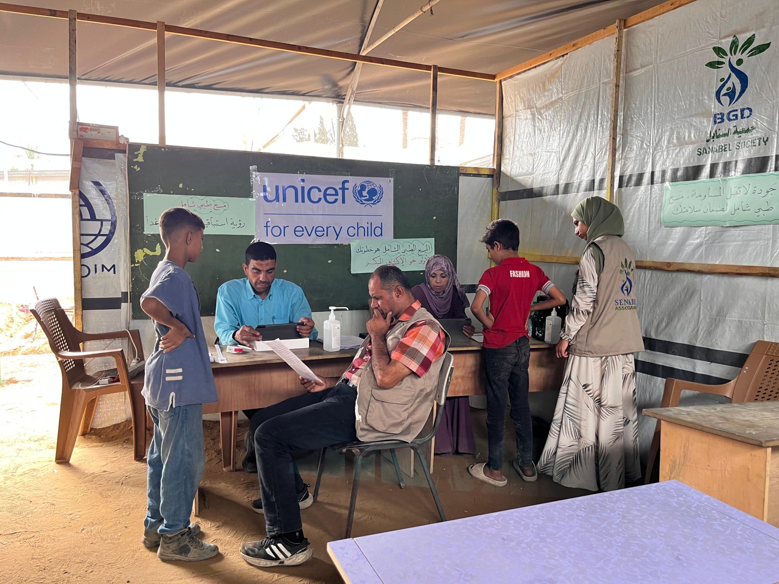 مسح طبي لطلاب مدارس السنابل