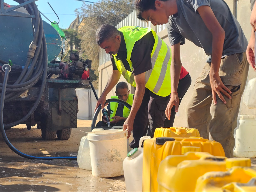 مشروع سقيا الماء للأسر النازحة والمتضررة في قطاع غزة