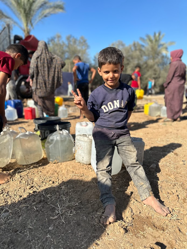 مشروع سقيا الماء للأسر النازحة والمتضررة في قطاع غزة