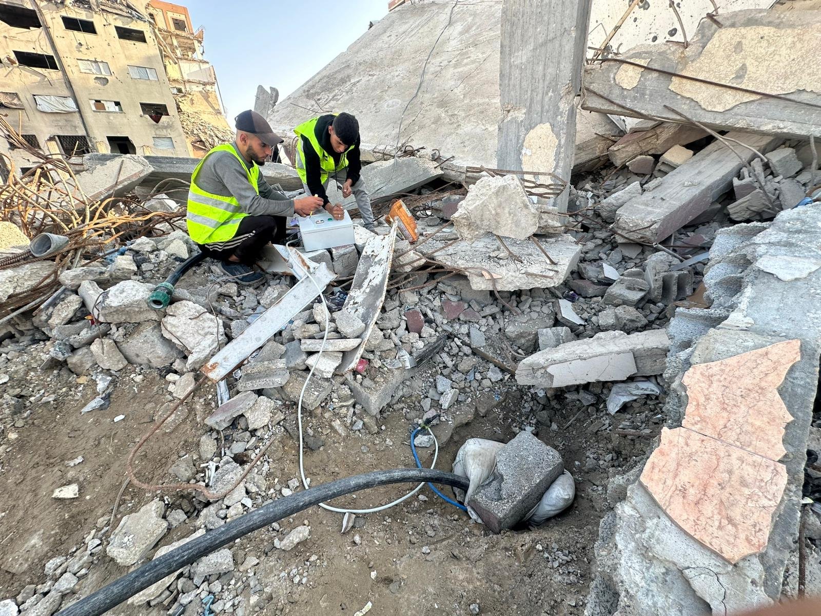 مشروع تزويد وتركيب طبلونات تشغيل لآبار المياه في منطقة المخابرات – غزة