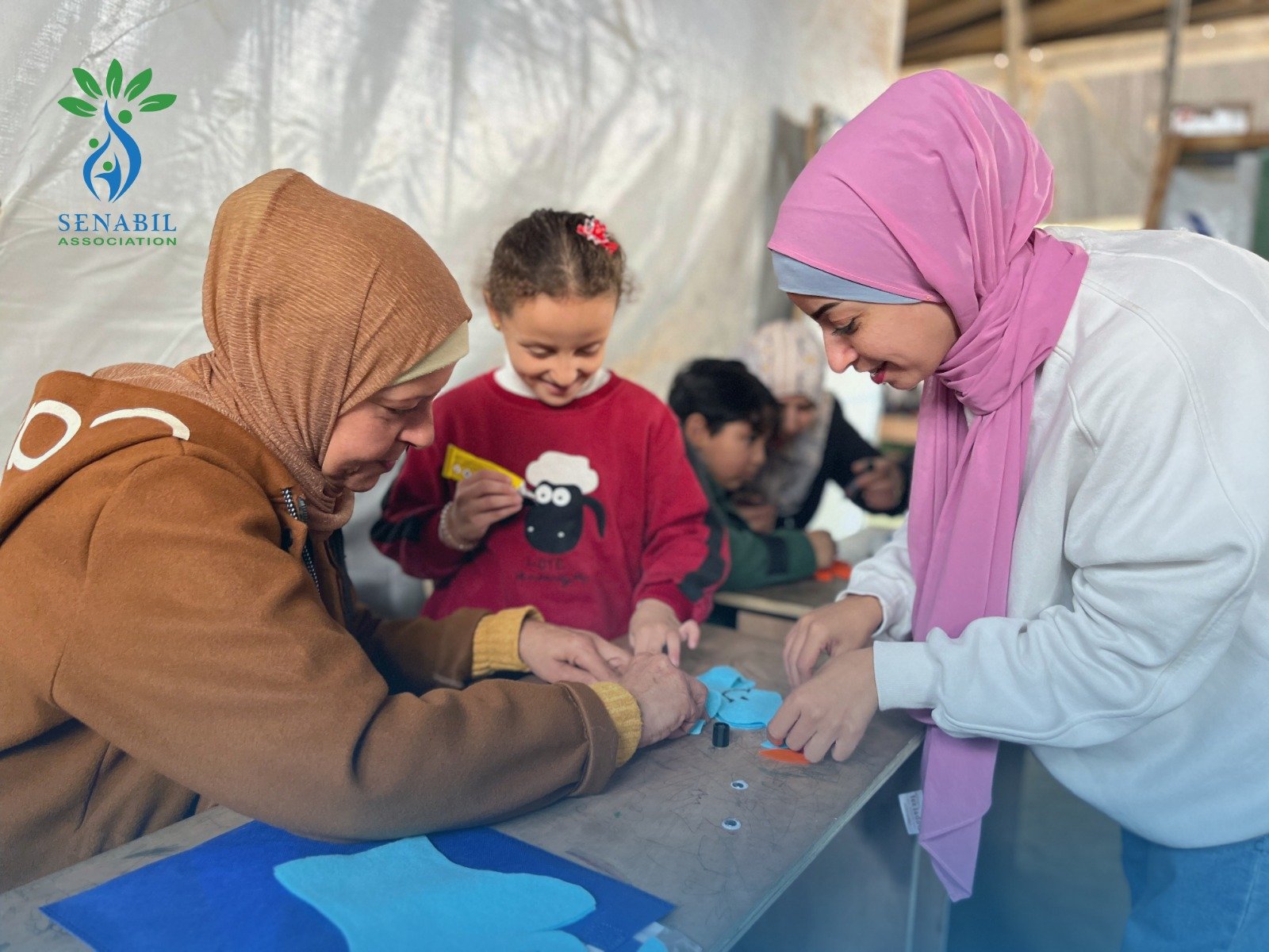 مشروع دميتي من قصتي للتفريغ النفسي بمشاركة الطلبة وذويهم بالشراكة مع مؤسسة القطان